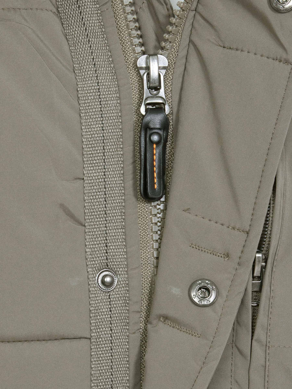 Die beige Winterjacke von Jilliam