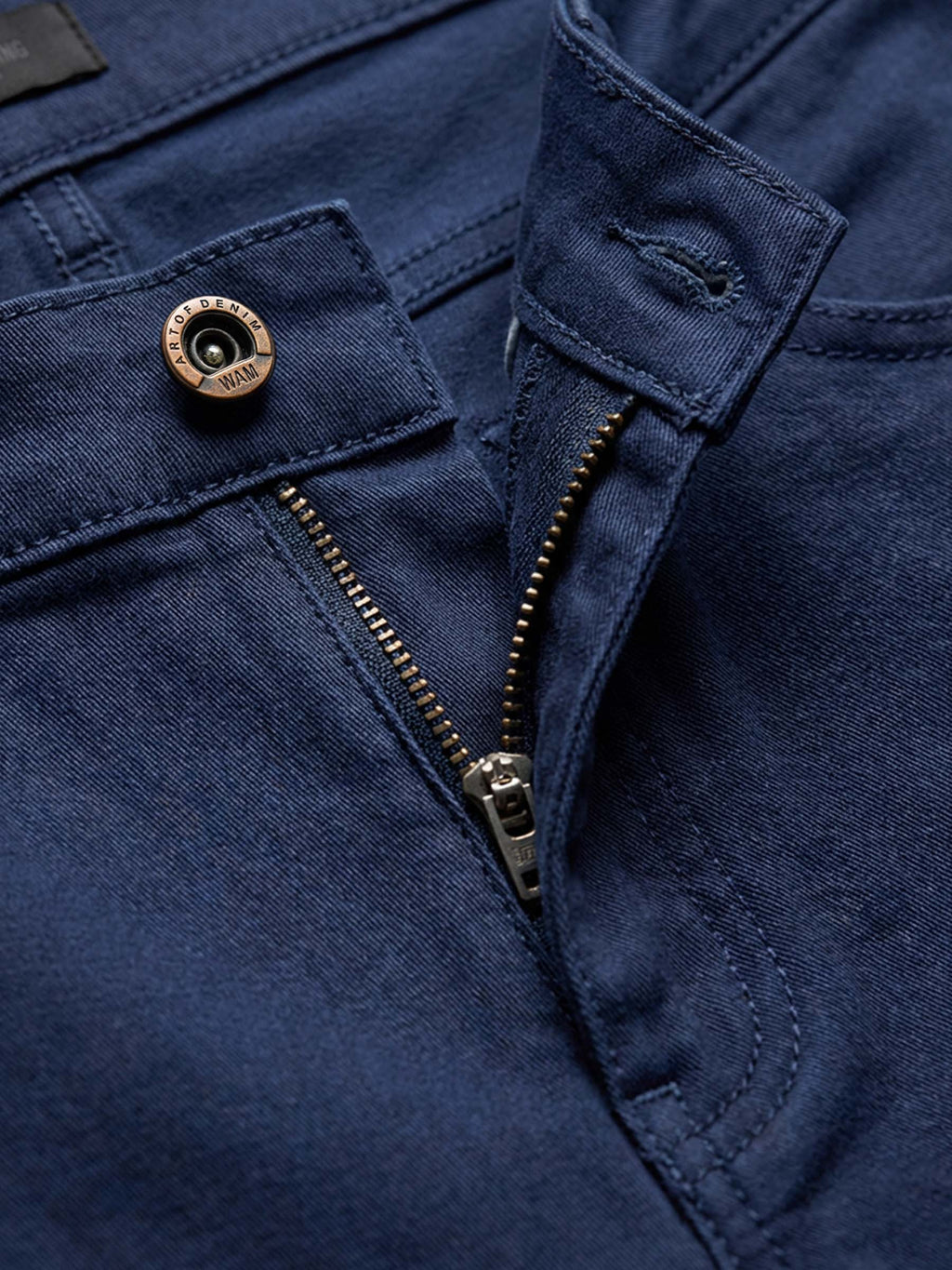 Die Tharn Navy Jeans