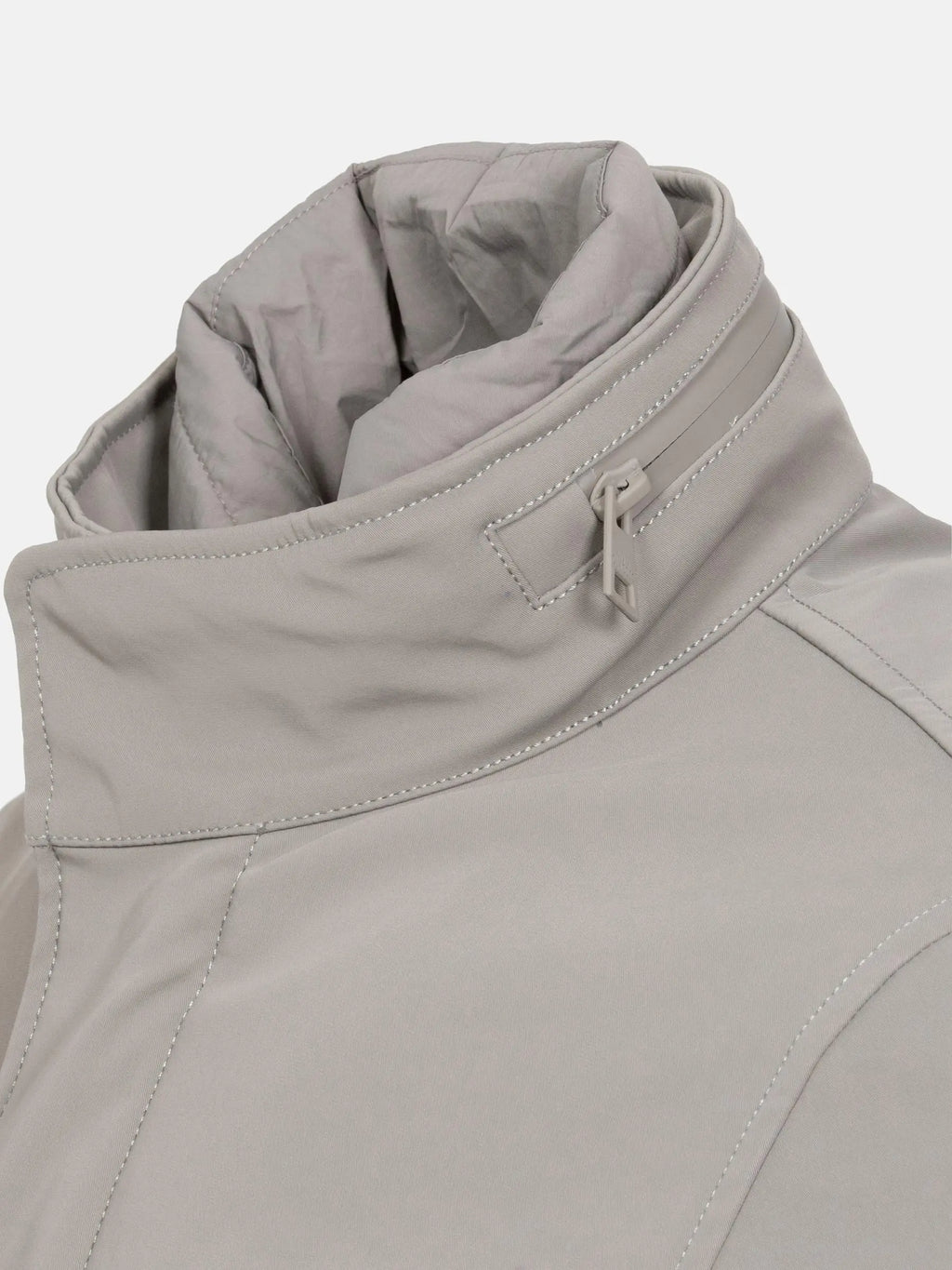 Die beige Winterjacke von Claus