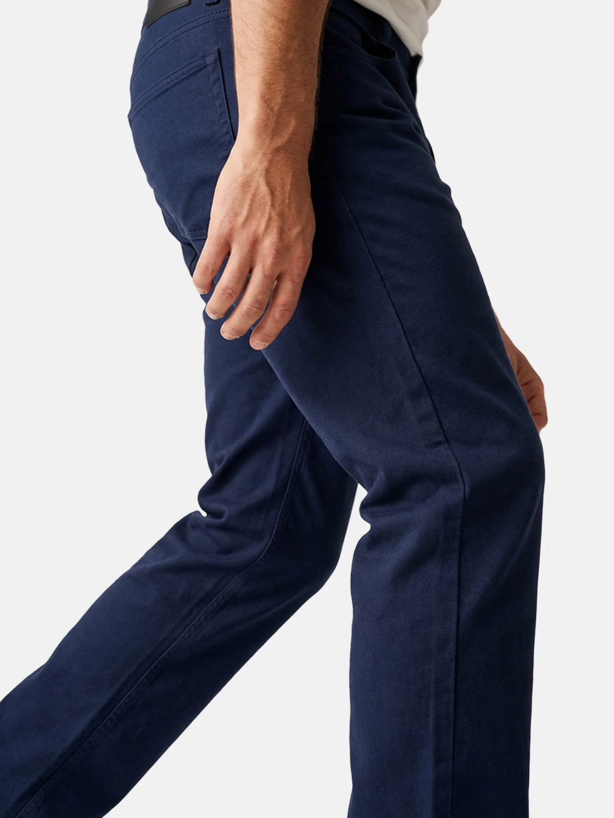 Die Tharn Navy Jeans