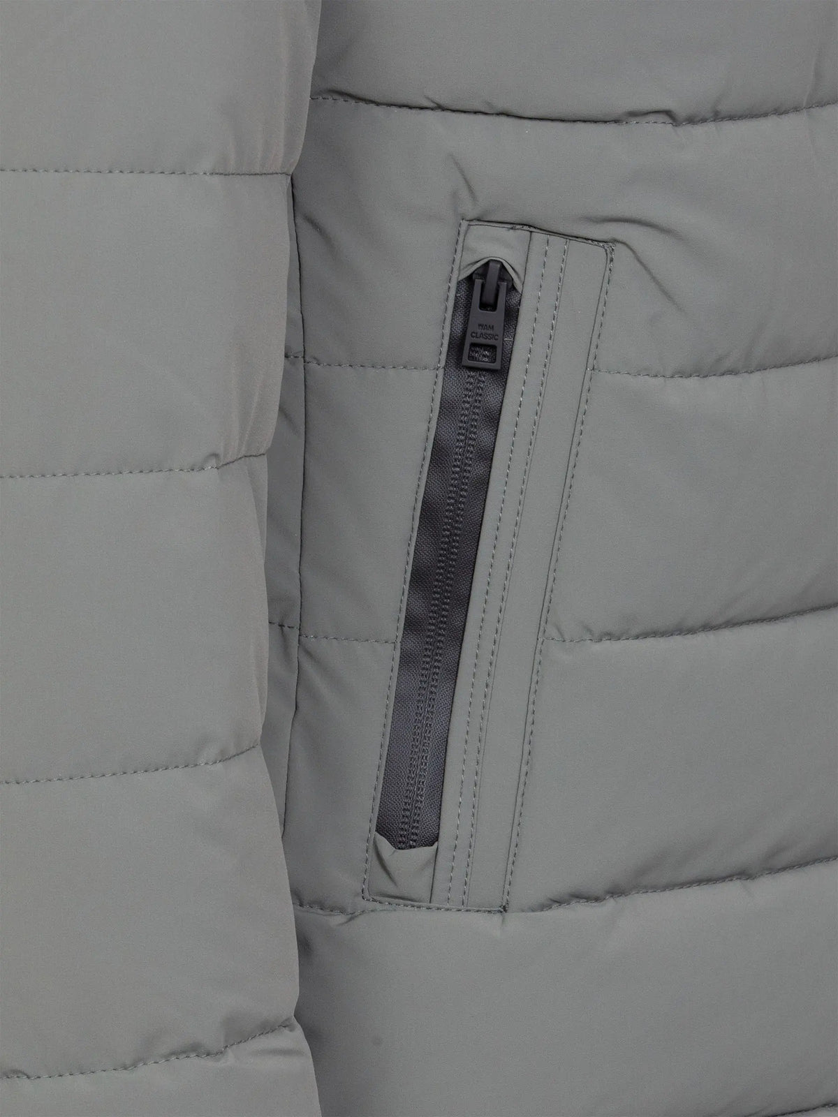 Die Berengar Winterjacke in Militärgrau