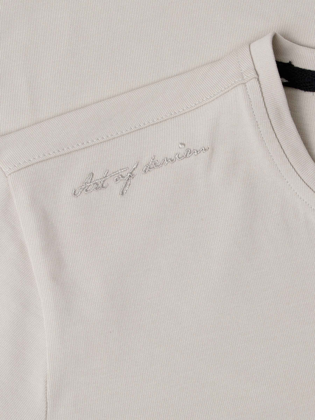 Der hellbeige Pullover „Fervor“